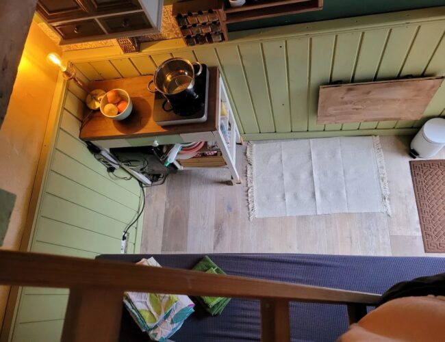 TinyHousemitWhirlpool_4